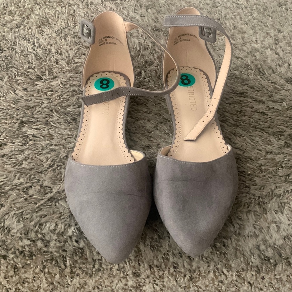 Flat dressy closes stylish shoes